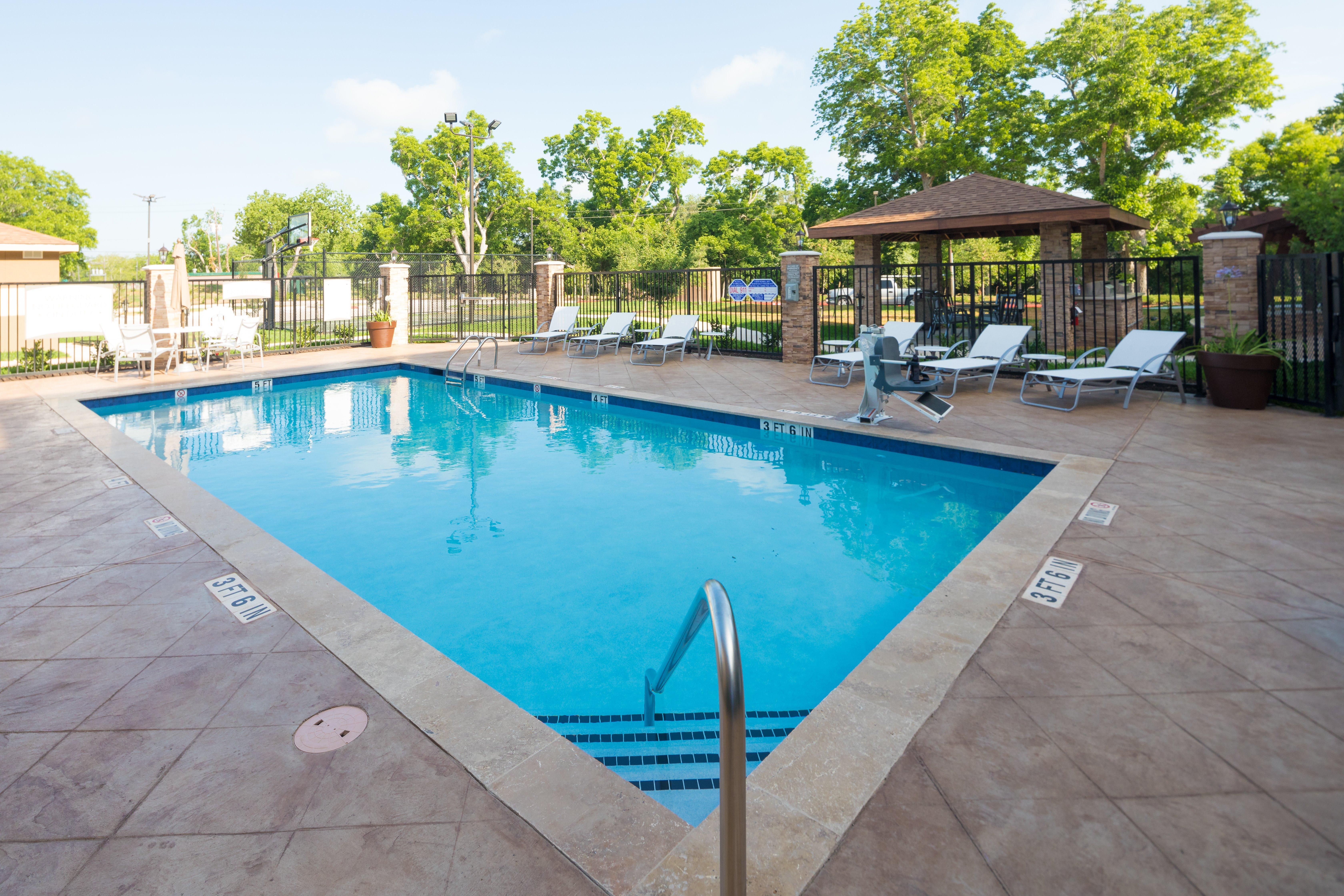 Staybridge Suites - Lake Jackson By Ihg Экстерьер фото