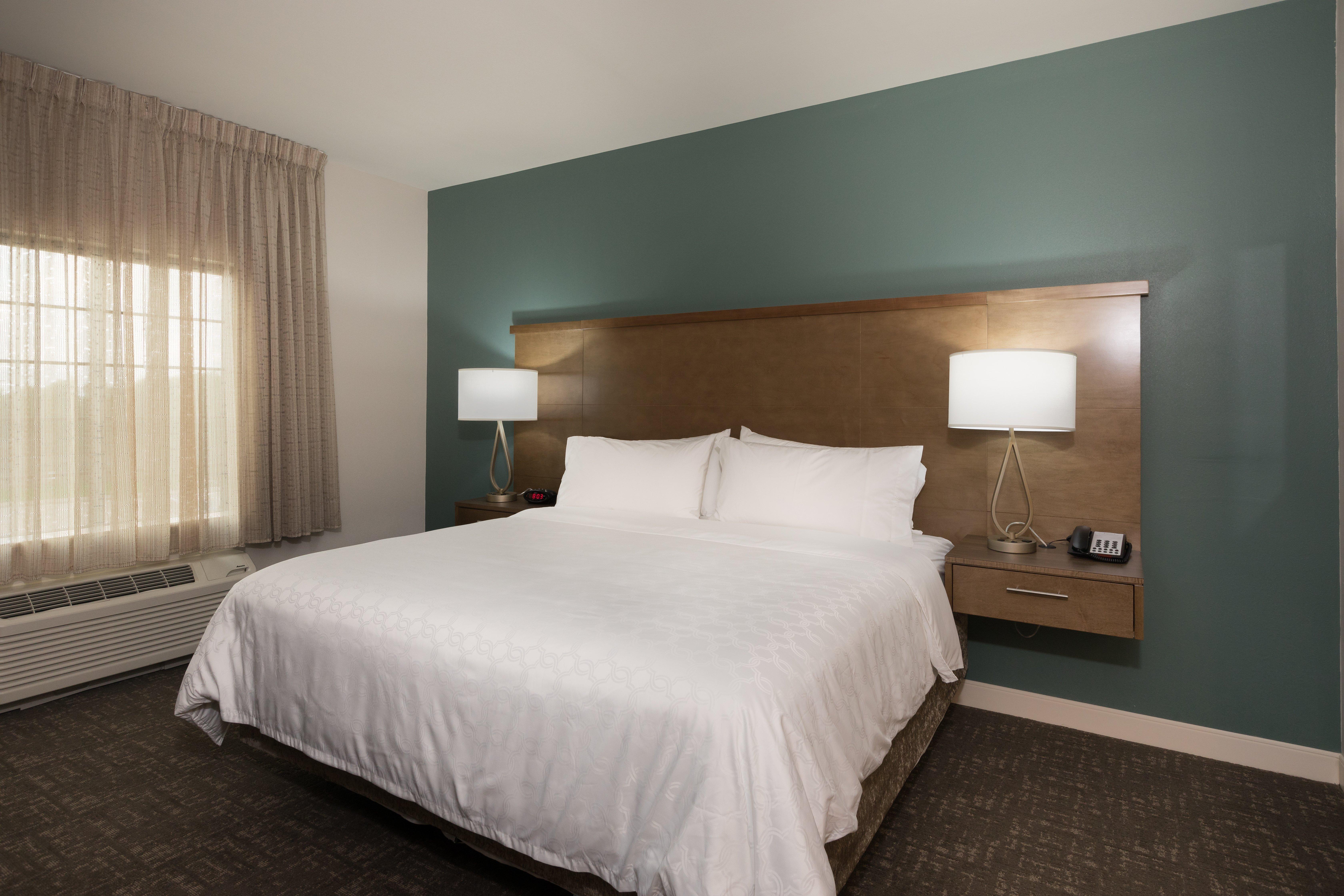 Staybridge Suites - Lake Jackson By Ihg Экстерьер фото